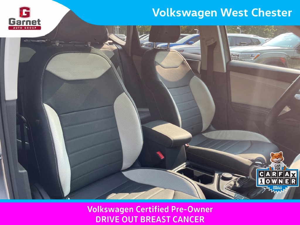 Certified 2025 Volkswagen Taos SEL AWD/4WD image 33