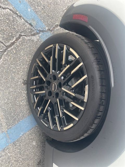 Used 2025 MINI Cooper S image 10