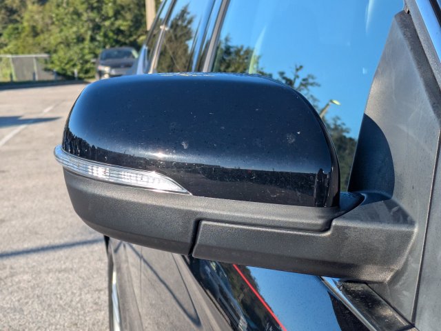Certified 2018 Ford Edge Titanium w/ Ford Safe & Smart Package FWD image 12