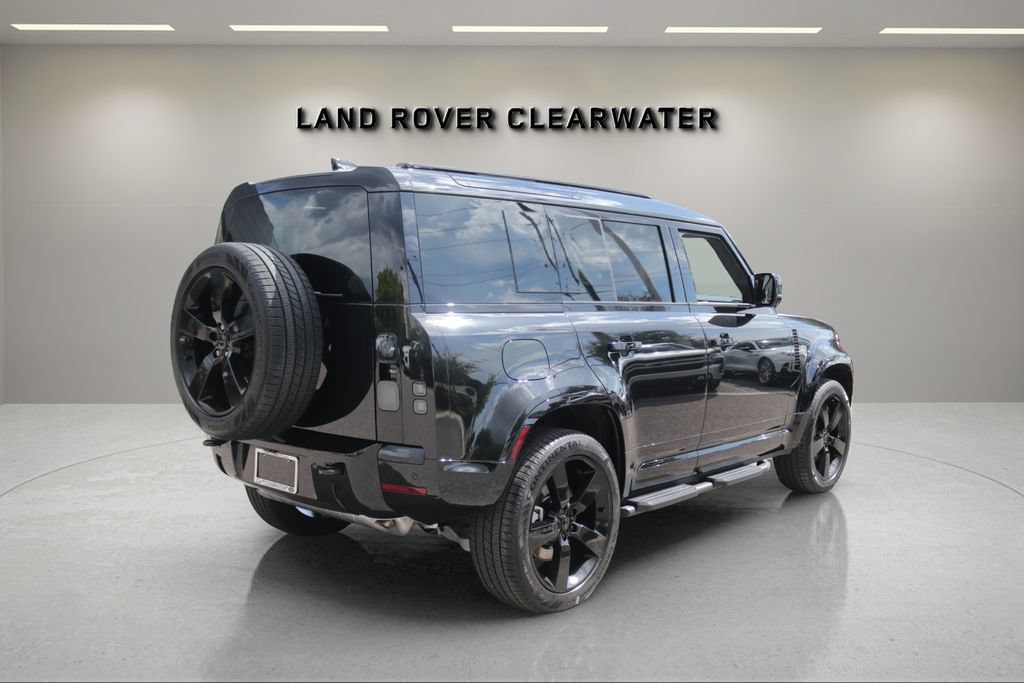 New 2026 Land Rover Defender 110 X-Dynamic SE AWD/4WD image 5