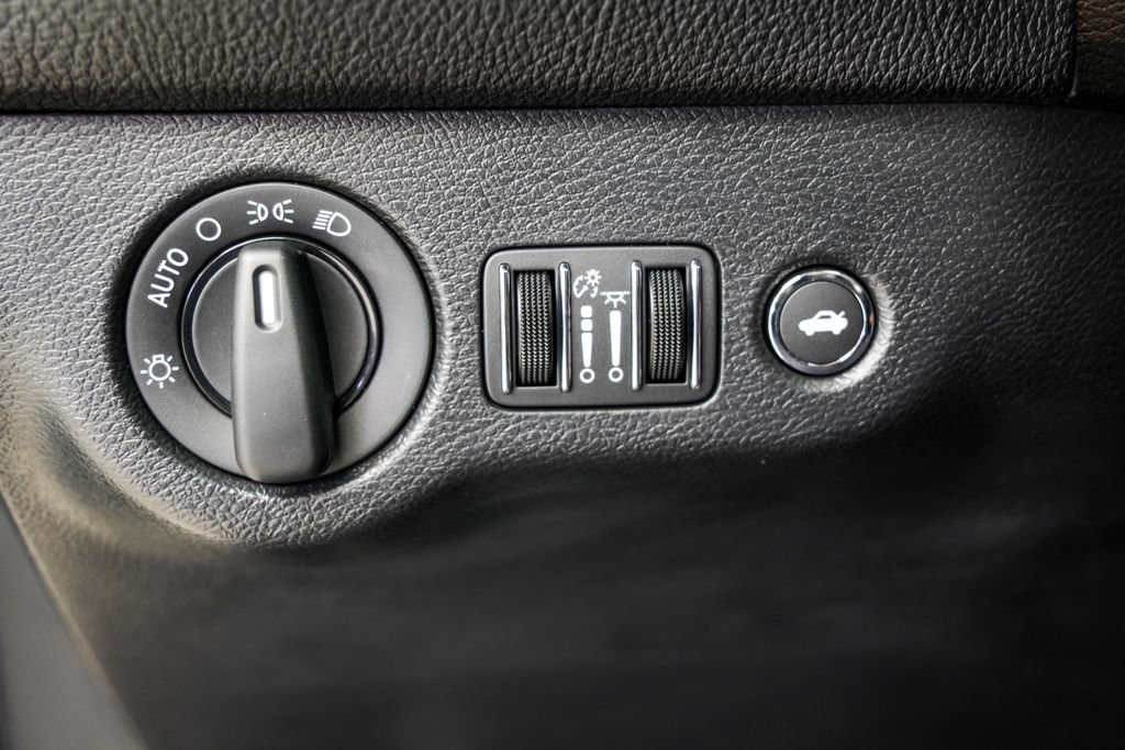 Used 2022 Dodge Challenger R/T Scat Pack RWD image 37