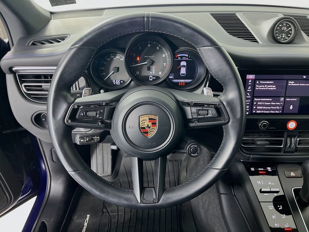 Certified 2023 Porsche Macan Turbo AWD/4WD image 11
