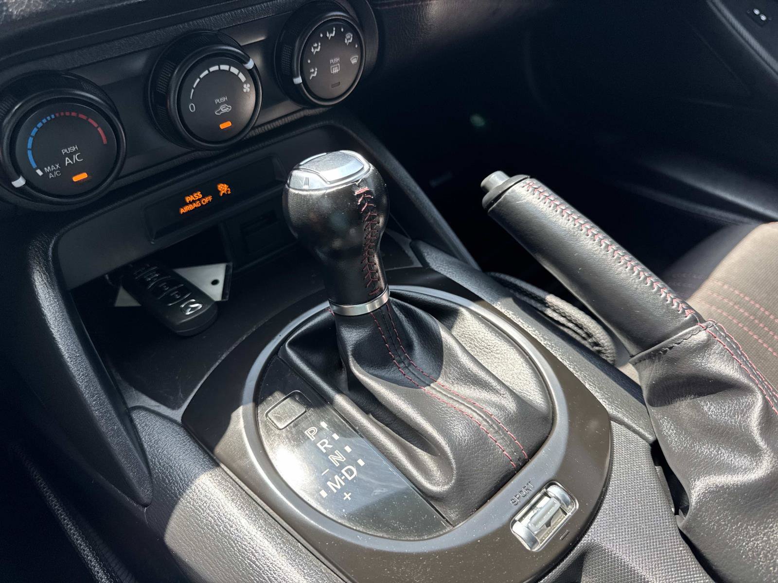 Used 2016 MAZDA MX-5 Miata Club RWD image 24