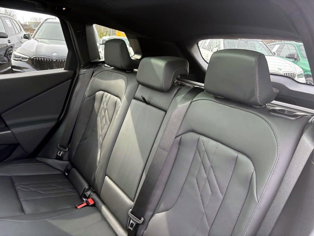 Used 2025 BMW X3 xDrive30i w/ Premium Package image 26