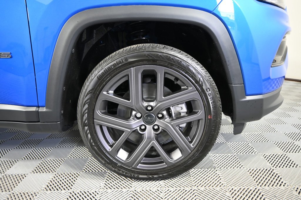 New 2026 Jeep Compass Limited image 11