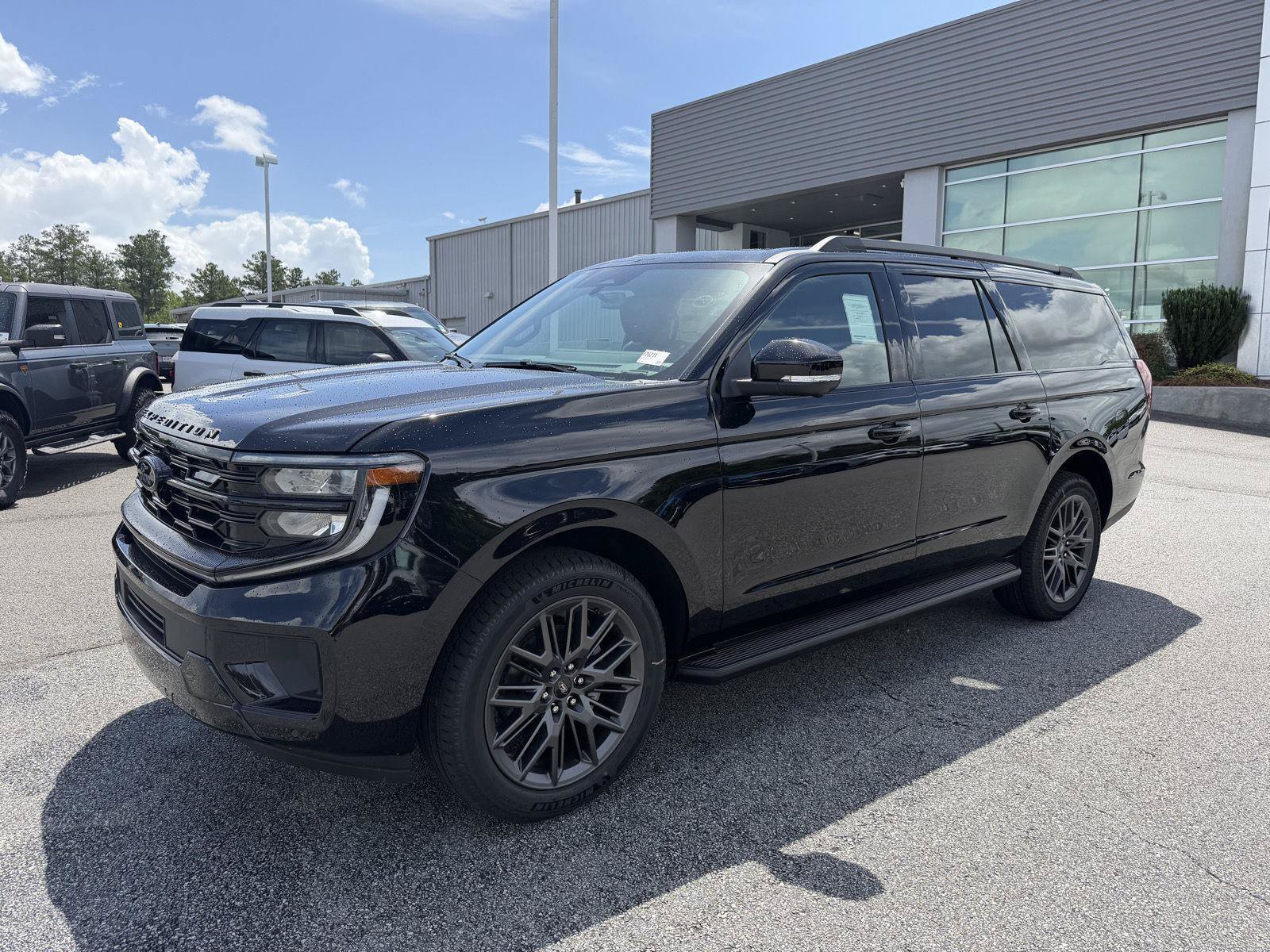 New 2026 Ford Expedition Max Platinum w/ Stealth Appearance Package AWD/4WD image 19