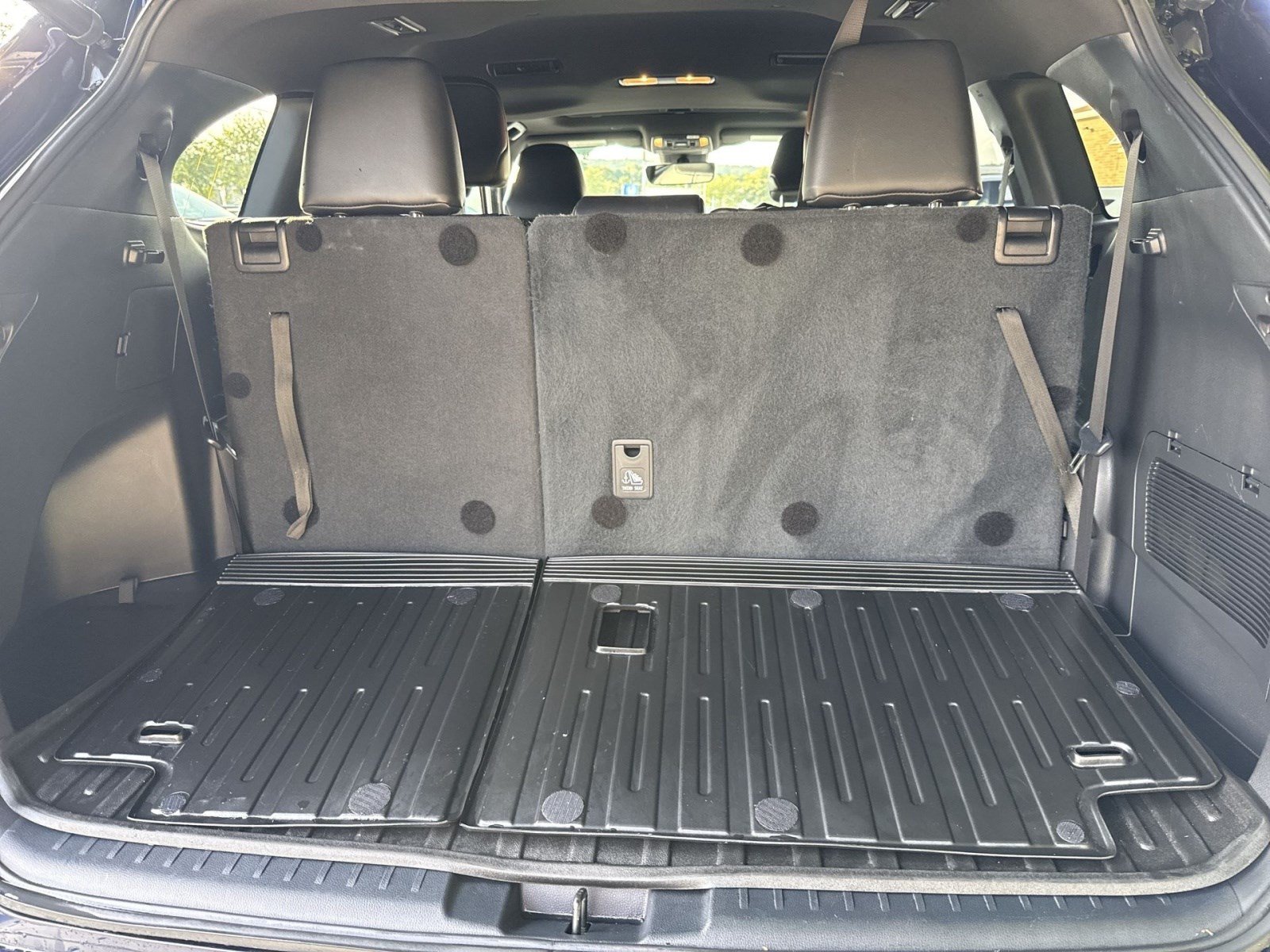 Used 2022 Toyota Highlander XSE AWD/4WD image 24