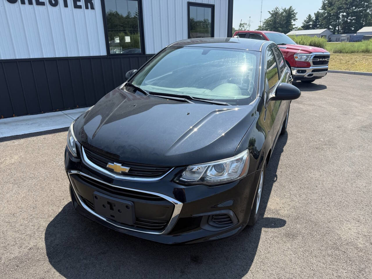 Used 2018 Chevrolet Sonic LT image 2