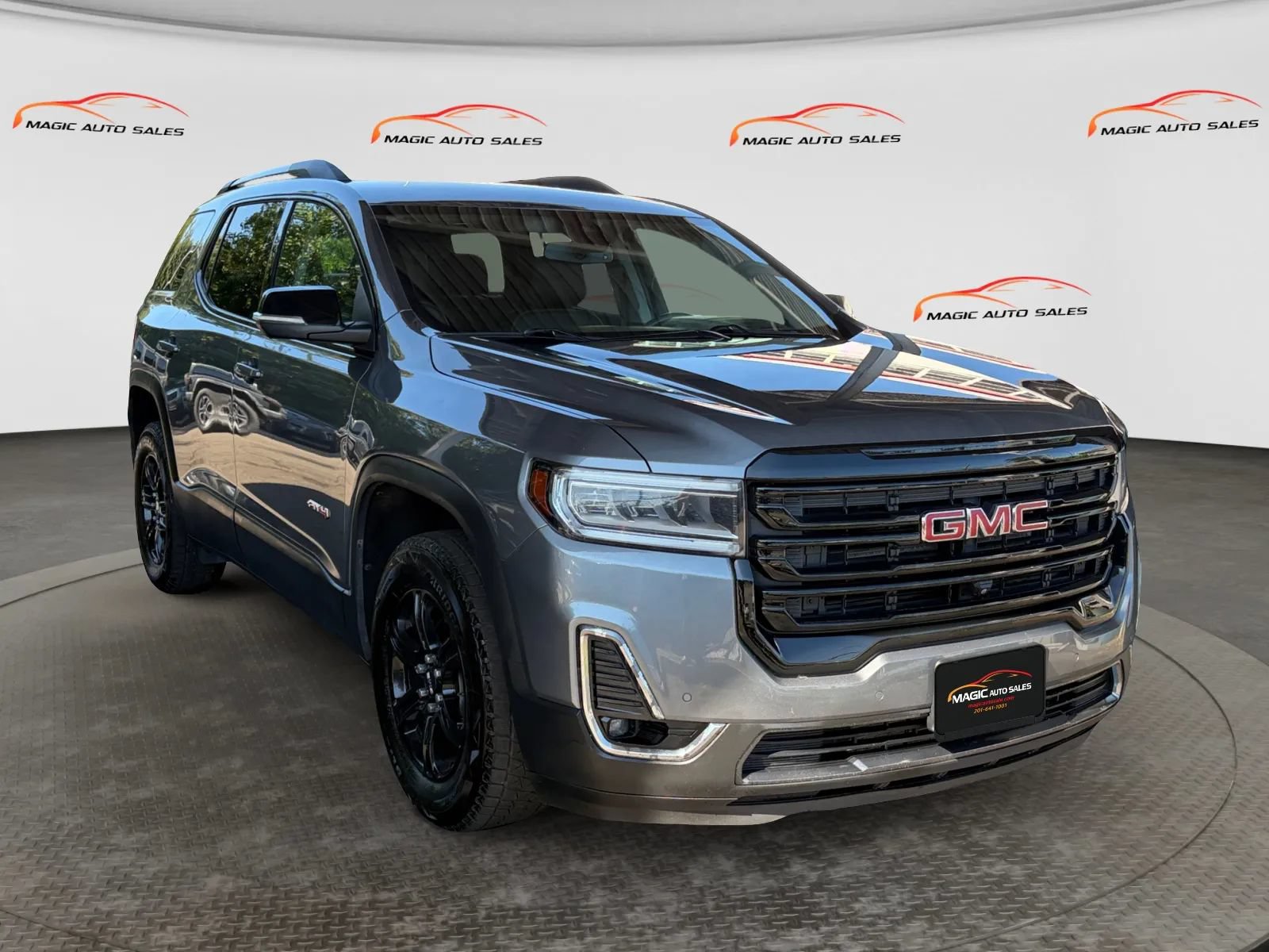 Used 2022 GMC Acadia AT4 w/ Technology Package AWD/4WD image 5
