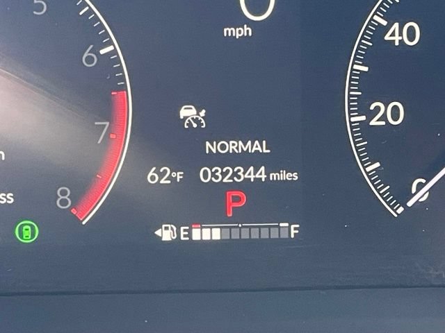 Used 2025 Honda Pilot Touring image 21