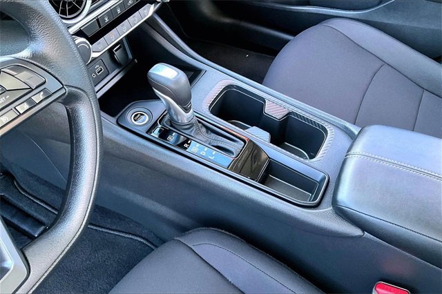 Certified 2025 Nissan Sentra S image 17