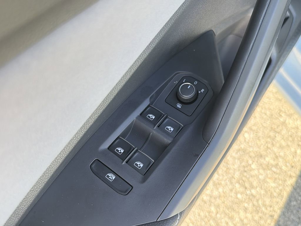 New 2026 Volkswagen Jetta SE image 21