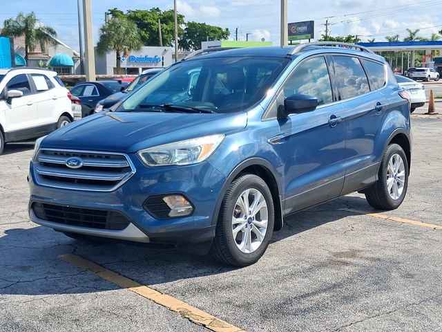 Used 2018 Ford Escape SE w/ SE Sync 3 Package FWD image 2