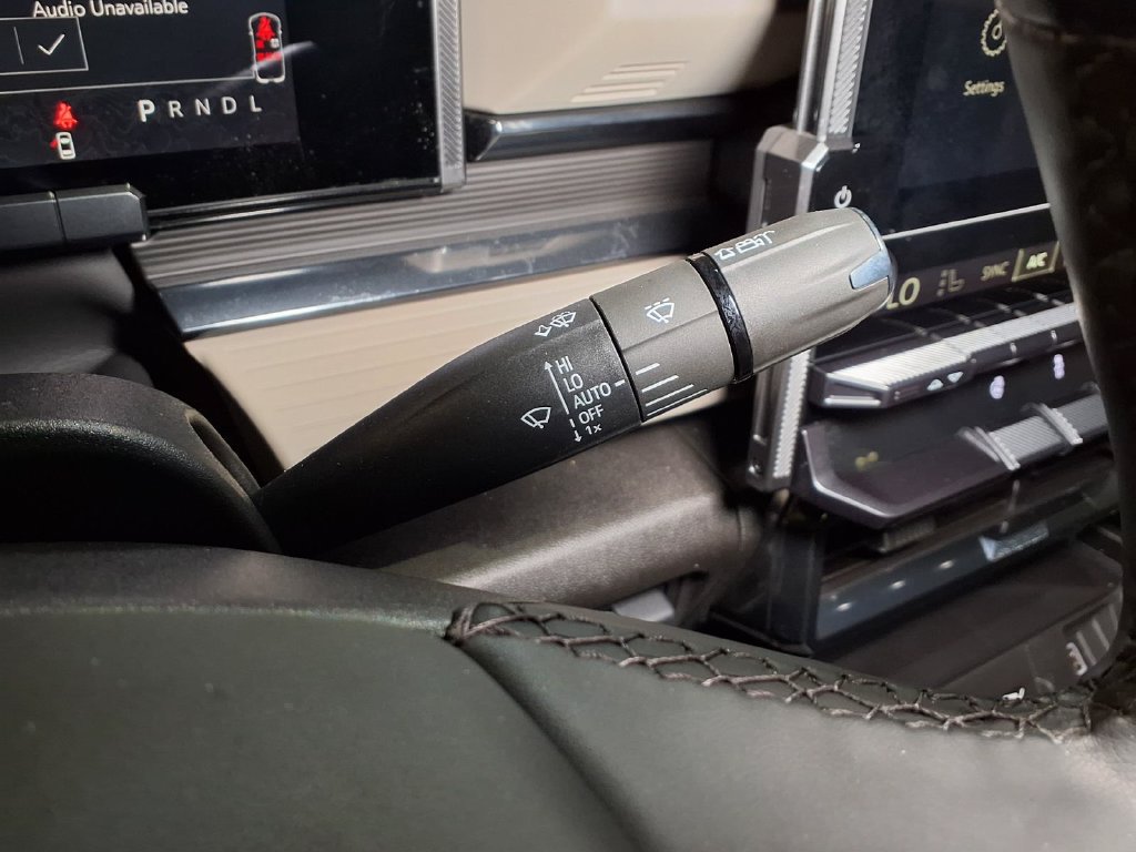 Used 2026 GMC Hummer EV SUV AWD/4WD image 12