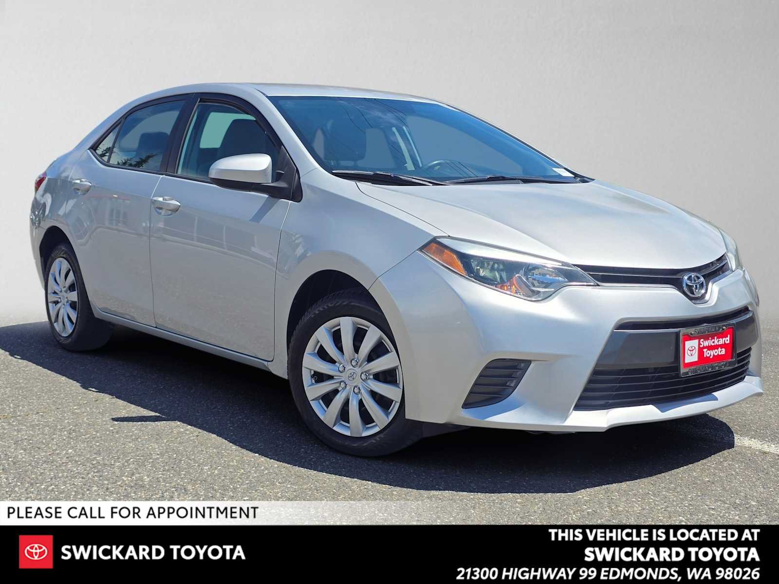 Used 2016 Toyota Corolla LE FWD image 1