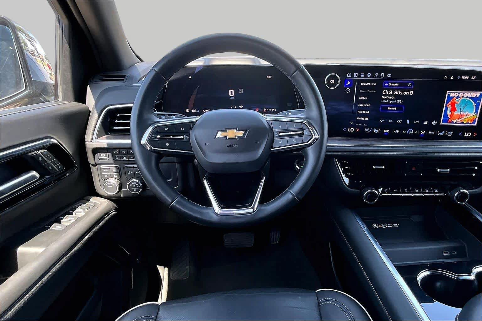 Used 2025 Chevrolet Tahoe Premier AWD/4WD image 5