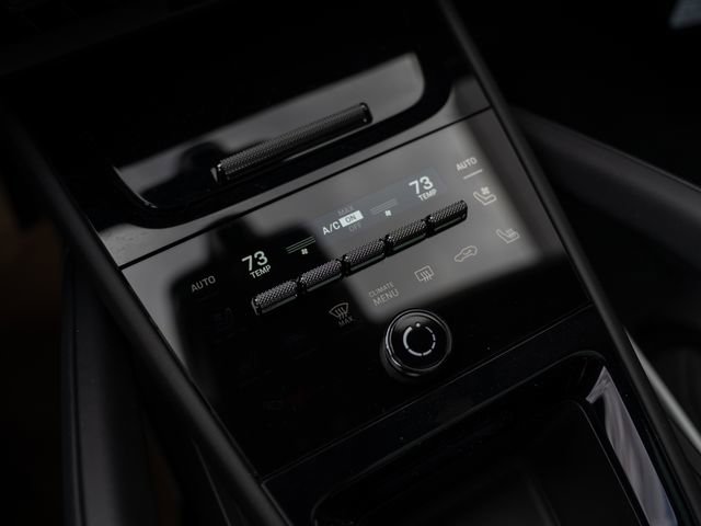 New 2026 Porsche Cayenne GTS image 26