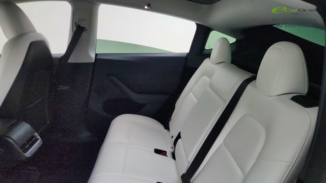 Used 2025 Tesla Model Y Performance AWD/4WD image 28