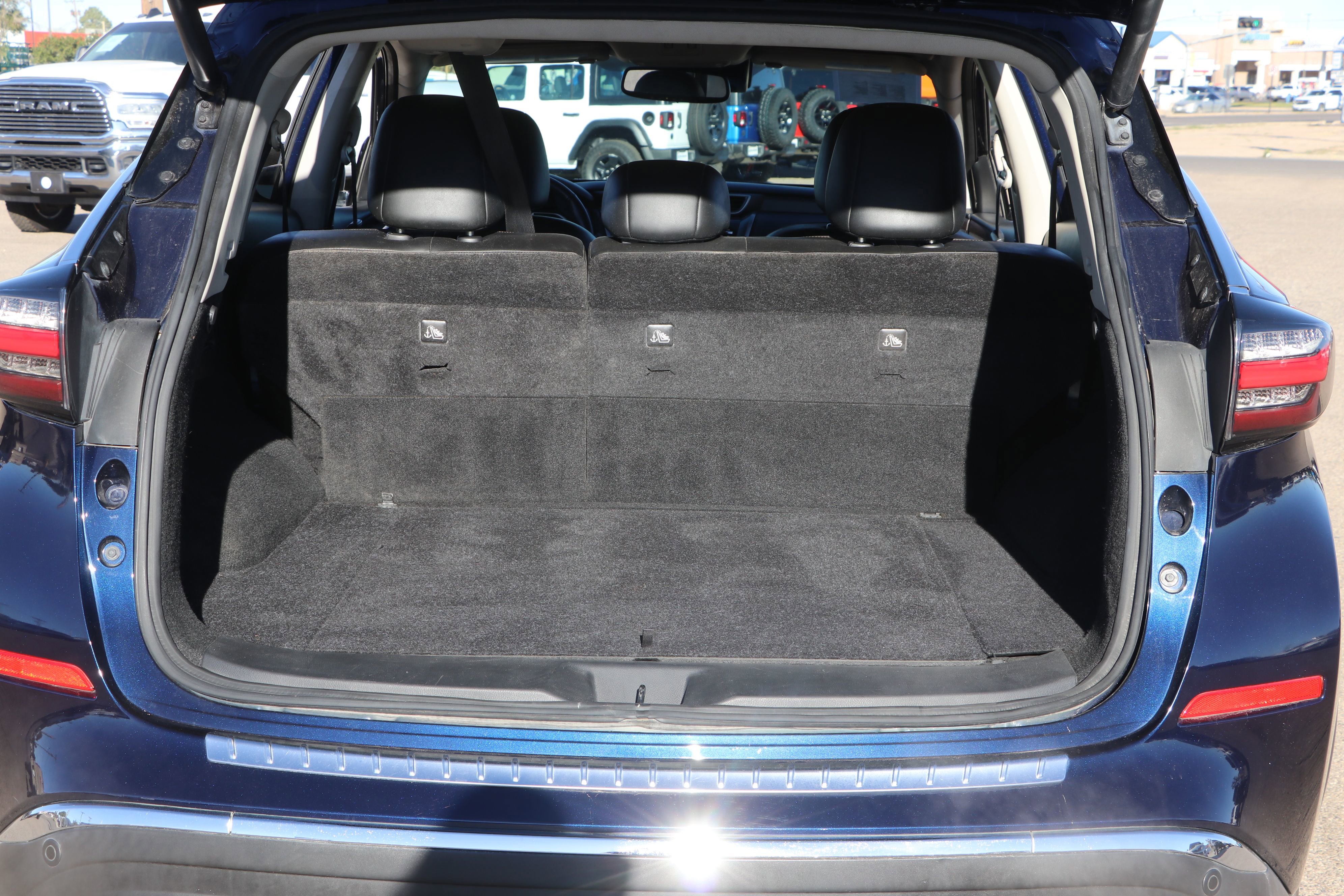 Used 2023 Nissan Murano Platinum image 28