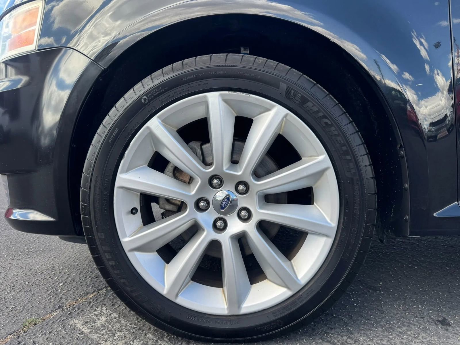 Used 2011 Ford Flex Limited image 17