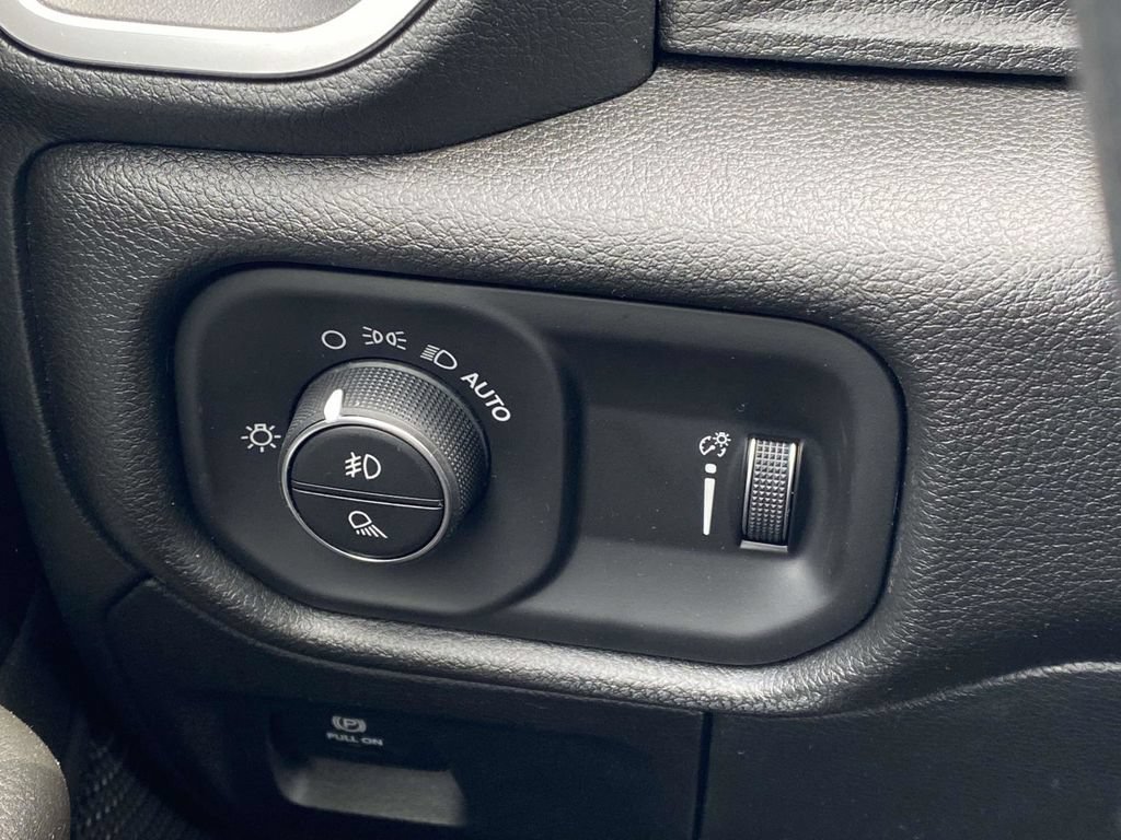 New 2026 RAM 1500 Express AWD/4WD image 55