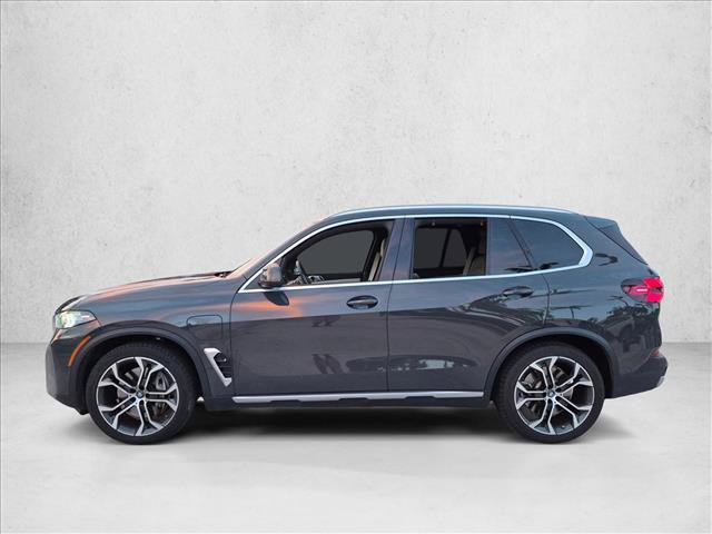 Used 2024 BMW X5 xDrive50e w/ Executive Package AWD/4WD image 6