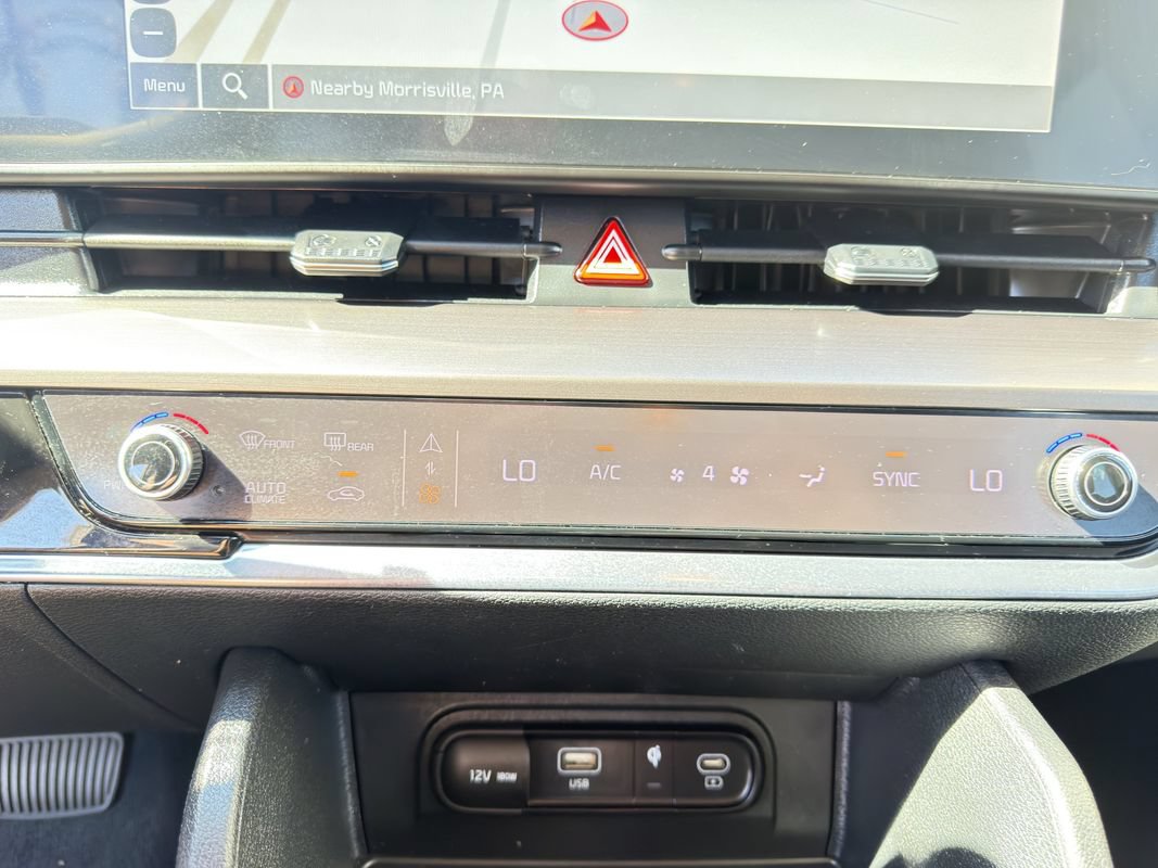 Used 2023 Kia Sportage EX FWD image 16