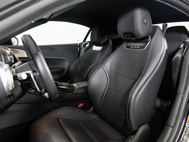 Used 2022 Mercedes-Benz SL 63 AMG 4MATIC w/ Driver Assistance Package image 10