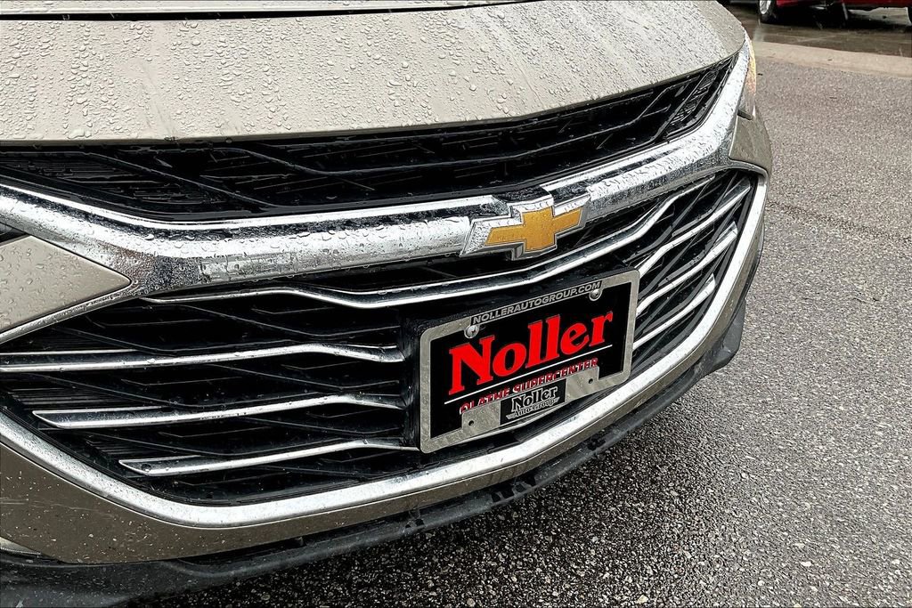 Used 2025 Chevrolet Malibu LT image 27