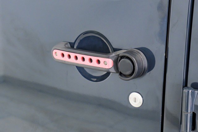 Used 2017 Jeep Wrangler Unlimited Rubicon image 37