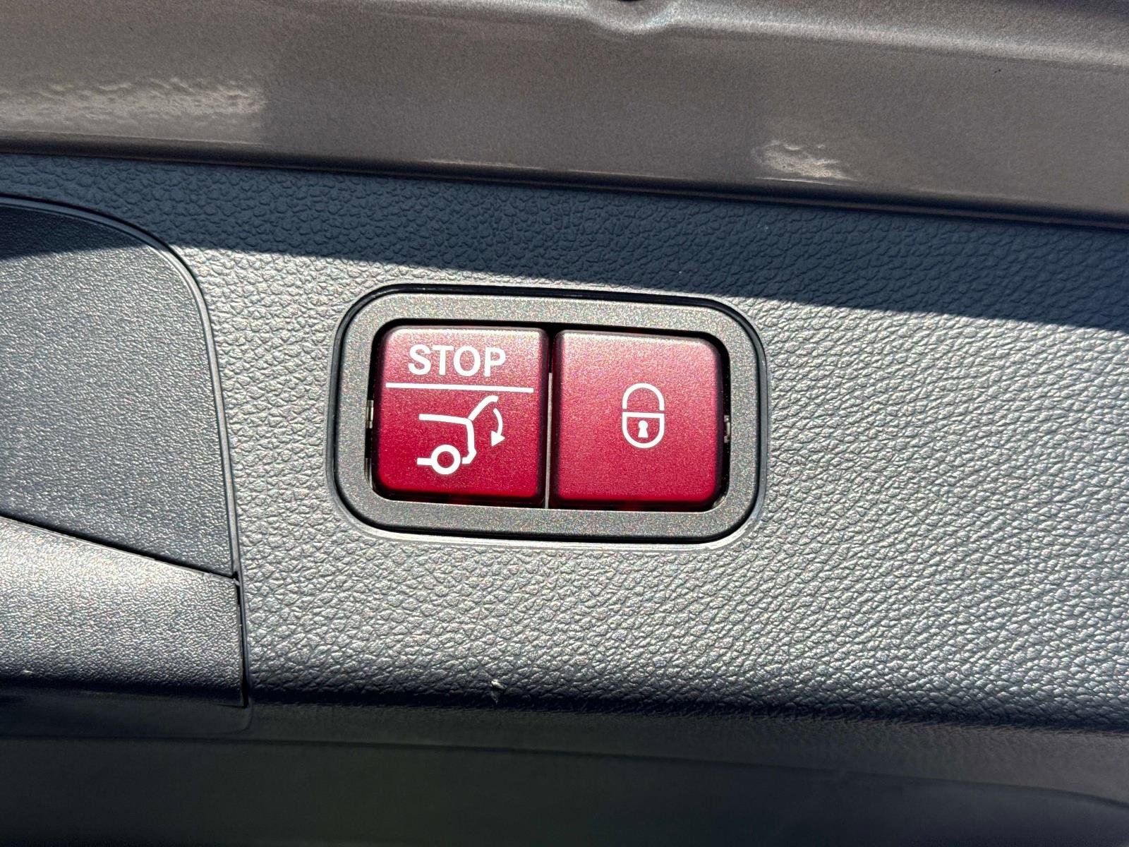 Used 2022 Mercedes-Benz GLC 300 GLC 300 image 13