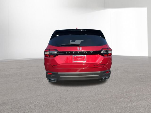 Used 2025 Honda Pilot Black Edition image 8