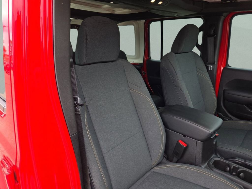 Certified 2025 Jeep Wrangler Sport image 15