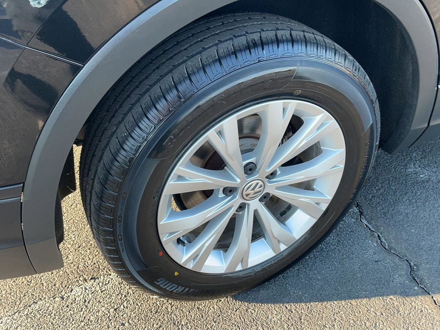 Used 2020 Volkswagen Tiguan S image 5