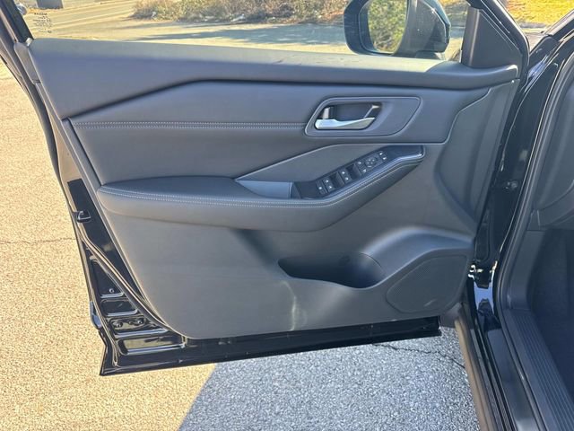 New 2026 Nissan Rogue Dark Armor image 21