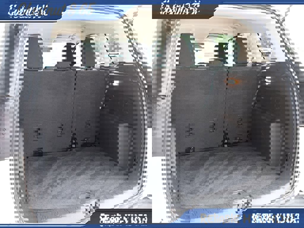 Used 2017 Ford Escape SE image 16