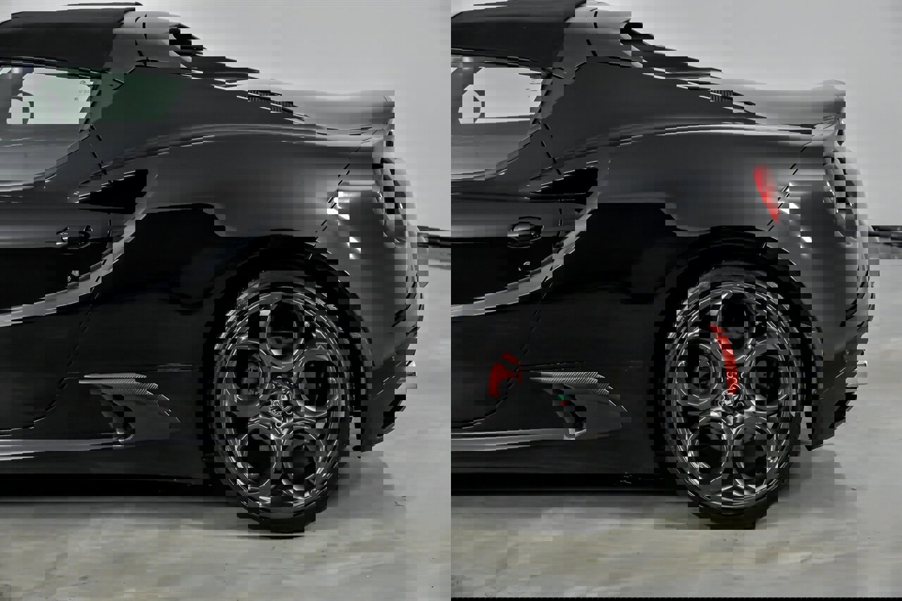 Used 2020 Alfa Romeo 4C Spider image 9