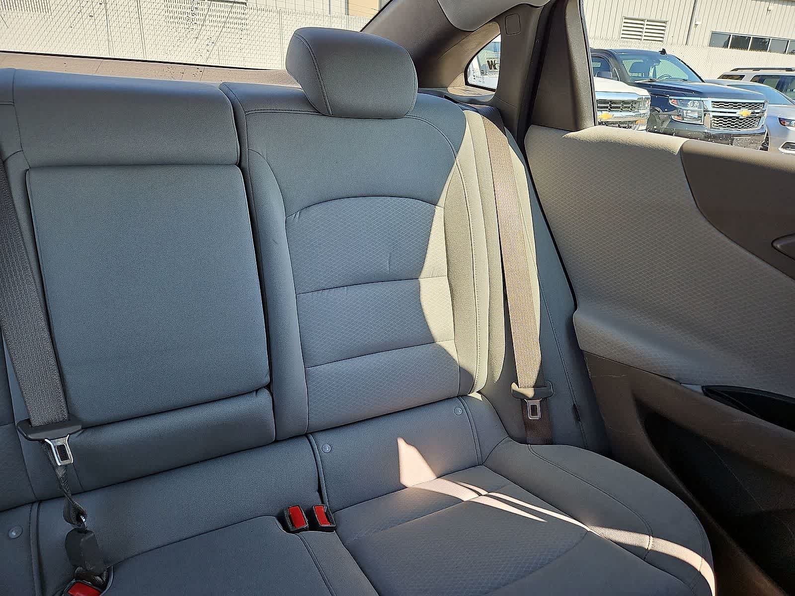 Used 2023 Chevrolet Malibu LT FWD image 15