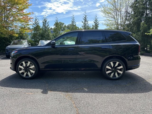 New 2025 Volvo EX90 Plus image 4