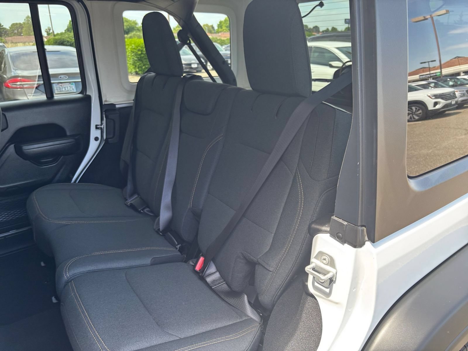 Used 2025 Jeep Wrangler Unlimited Sport AWD/4WD image 36