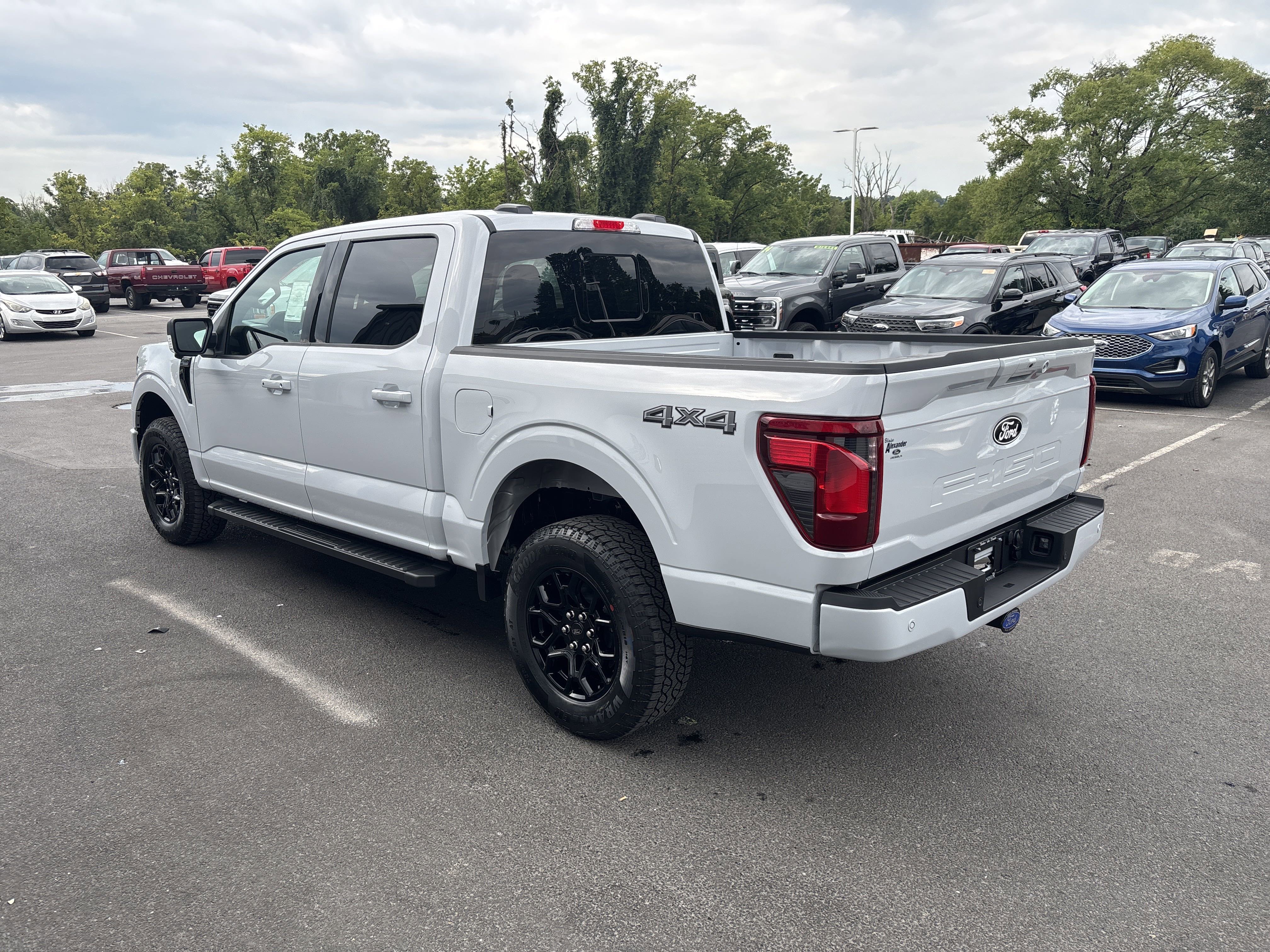 New 2025 Ford F150 XLT w/ Equipment Group 302A MID image 6