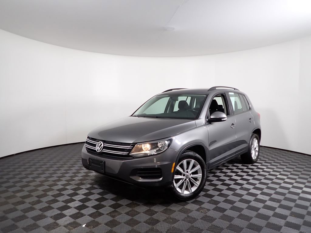 Used 2017 Volkswagen Tiguan Limited w/ Premium Package image 2