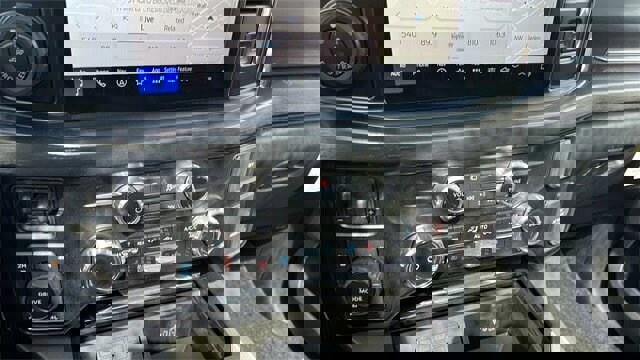 New 2025 Ford F250 Lariat w/ Lariat Ultimate Package image 34