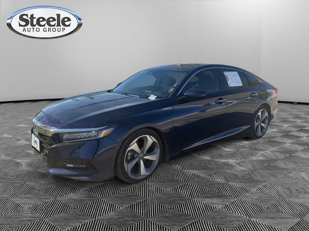 Used 2018 Honda Accord Touring image 1