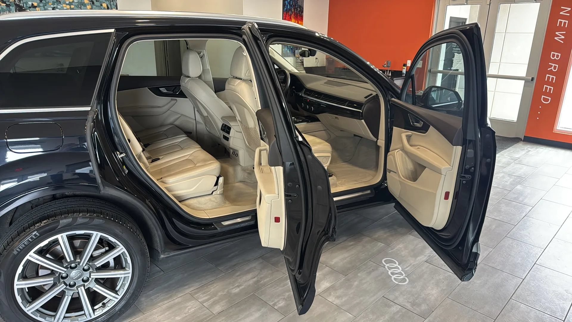 Used 2018 Audi Q7 3.0T Premium Plus AWD/4WD image 16