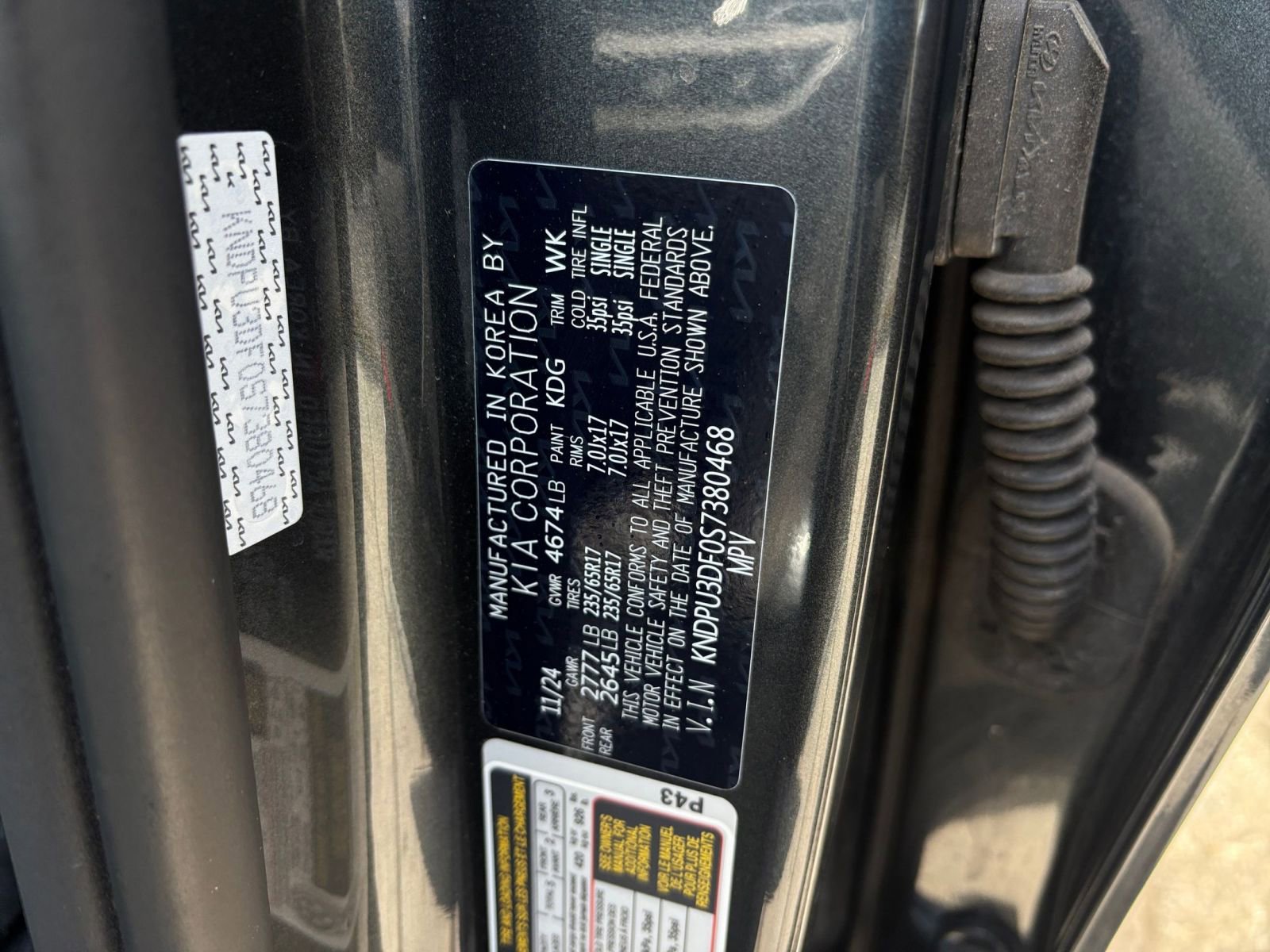 Used 2025 Kia Sportage LX image 28