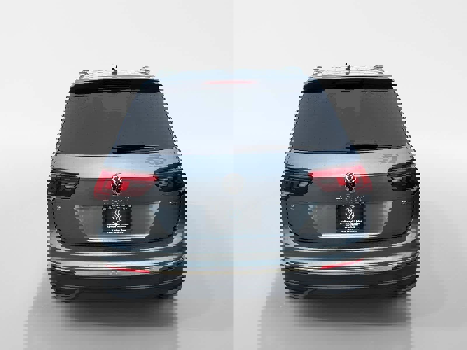 Certified 2024 Volkswagen Tiguan SE image 5