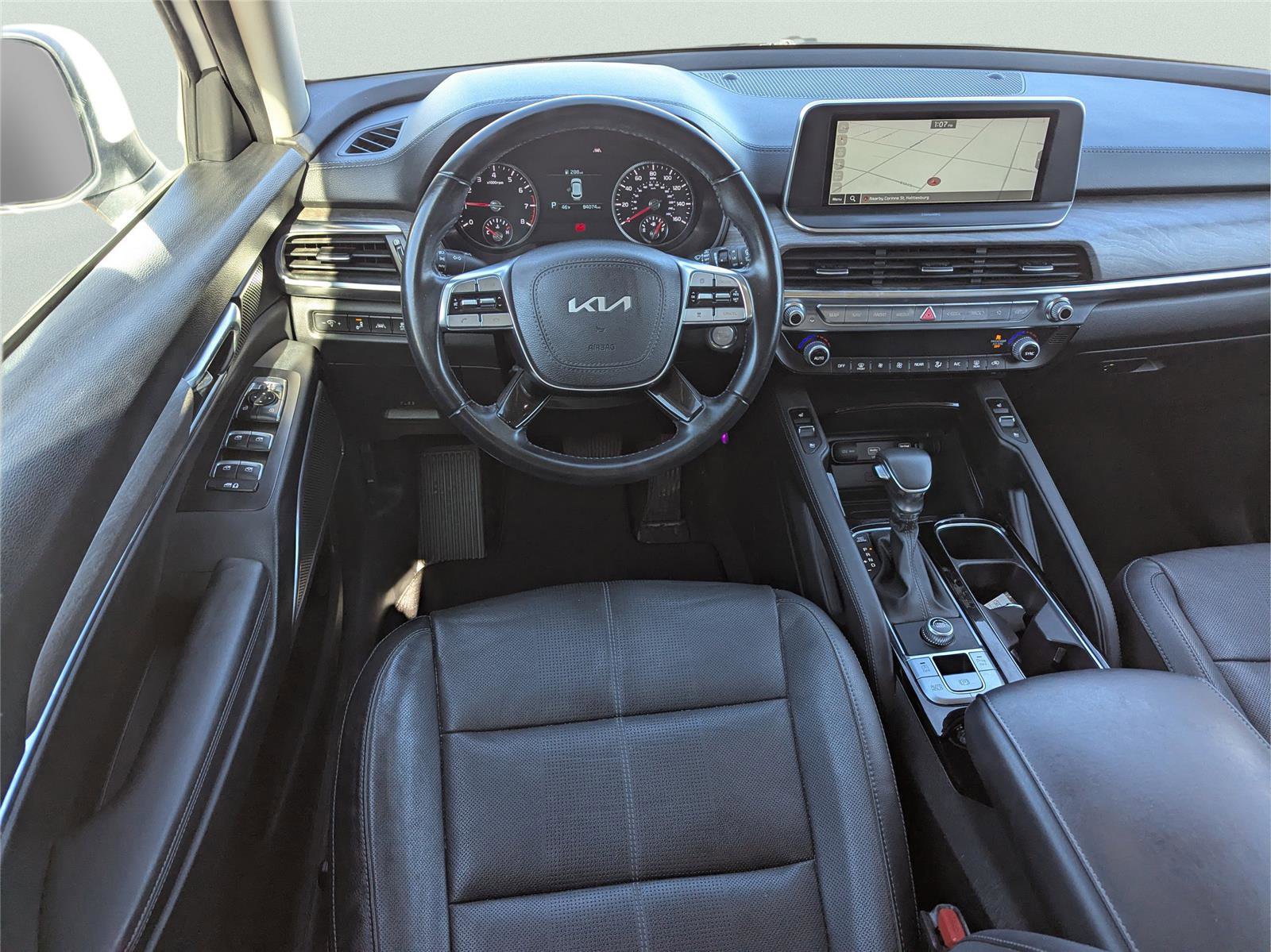 Used 2022 Kia Telluride EX w/ EX Premium Package image 17