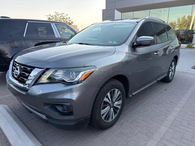 Used 2019 Nissan Pathfinder SL AWD/4WD image 1
