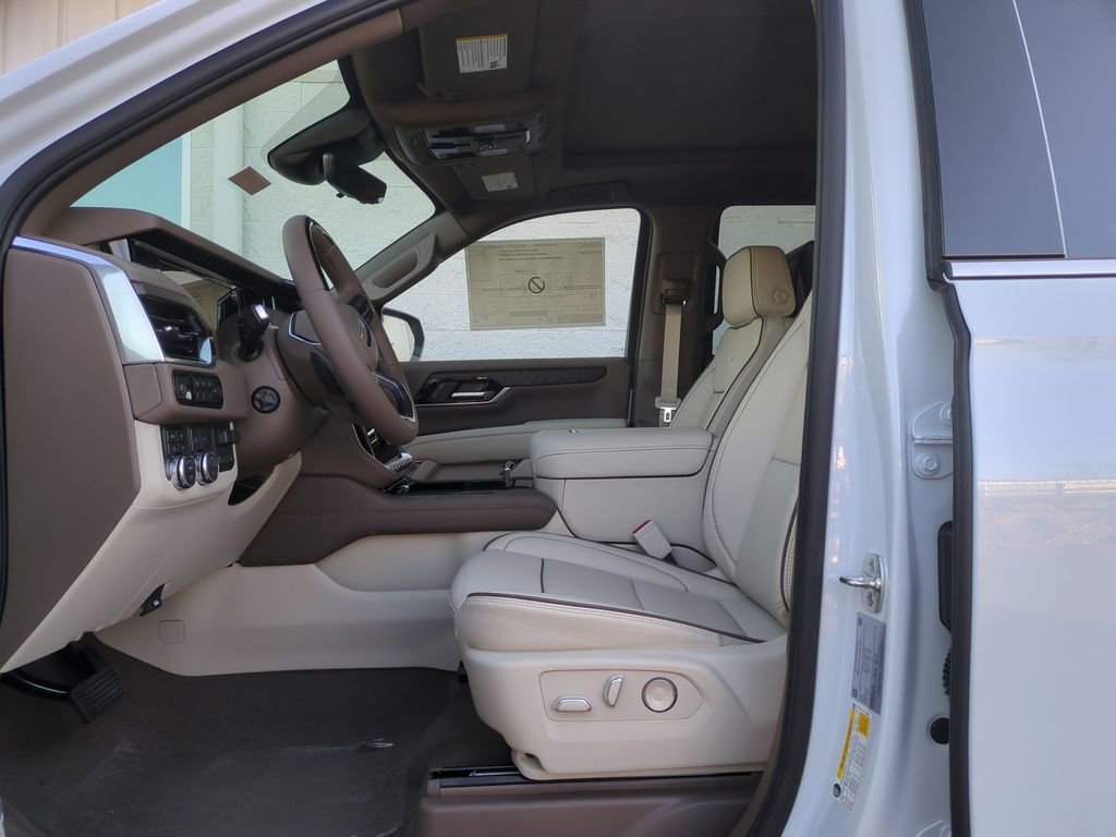 New 2026 GMC Yukon Denali w/ Denali Reserve Package image 12